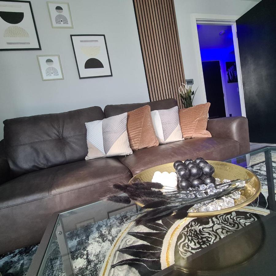 バーミンガムLuxury 9Ine Penthouse With Garden & Jacuzziアパートメント エクステリア 写真